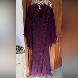 Beautiful mother of the bride or a groom gown, size 18 W